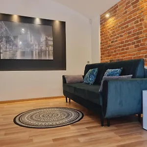 apartament-pod-wawelem.krakowhotelspoland.com/